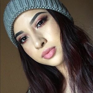 Meet your Posher, Selena